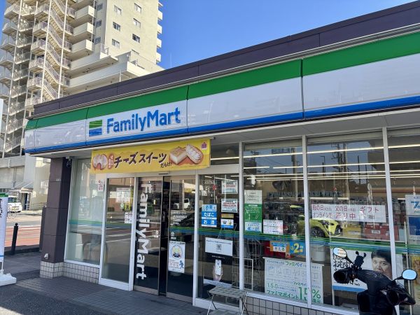 ファミリーマート横須賀根岸町店 310m 写真撮影日：2025-04-15 
