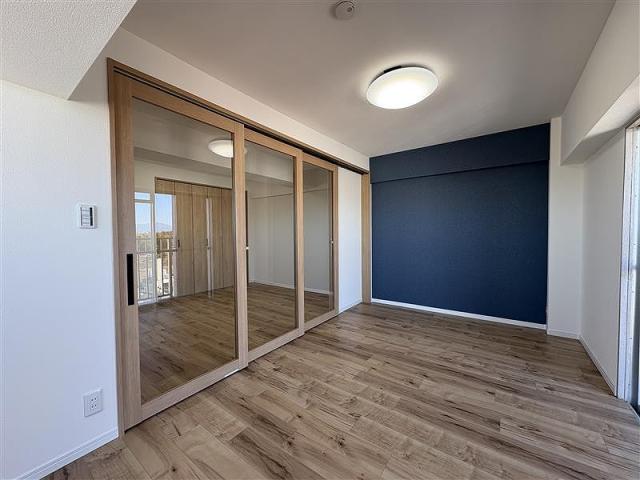 リビング以外の居室  写真撮影日：2025-11-22