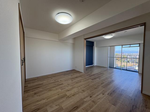 リビング  写真撮影日：2025-11-22