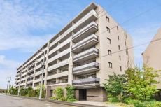 「360度、快適も潤いも未来も。」という願いの元、外観や質などにこだわって建設されたマンションです。