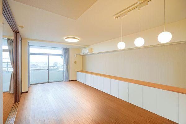 LD・洋室約5.7帖空室リフォームCG。リフォーム工事費用は価格に含まれません。現況引渡し。