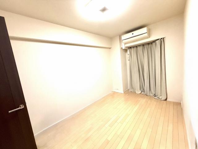 リビング以外の居室  写真撮影日：2025-10-23