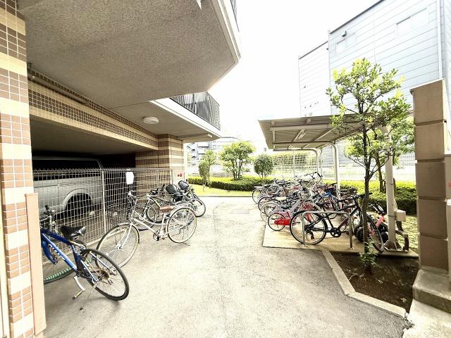 その他設備 駐輪場  写真撮影日：2025-10-23