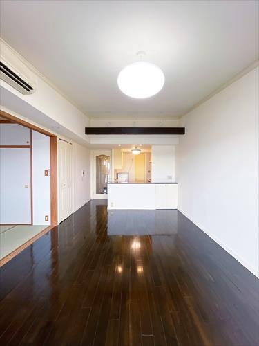 ＬＤ約１０．８帖＋和室約５．８帖