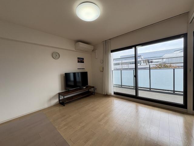 リビング  写真撮影日：2025-11-02