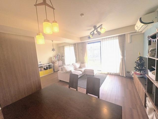 リビング  写真撮影日：2025-11-16