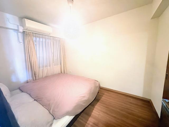 リビング以外の居室  写真撮影日：2025-11-16