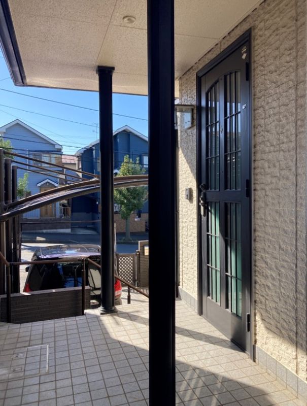 玄関ポーチ 写真撮影日：11/14/25, 12:00 AM