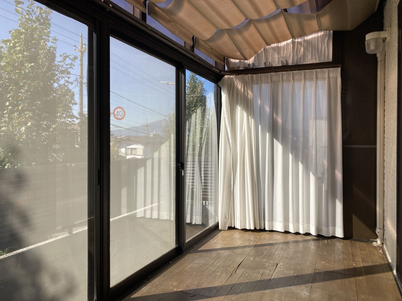 物干しスペース 写真撮影日：11/14/25, 12:00 AM