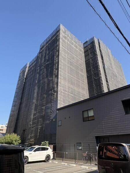 横浜市ブルーライン「吉野町」駅徒歩4分、「阪東橋」駅徒歩6分。2路線3駅利用可能な便利な立地です。