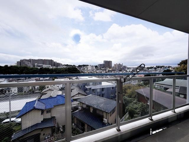 住戸からの眺望写真  写真撮影日：2025-11-01