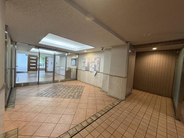 エントランス  写真撮影日：2025-11-13