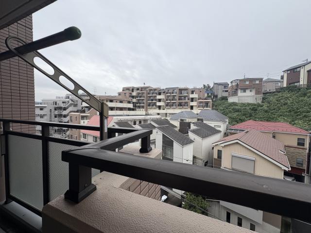 住戸からの眺望写真  写真撮影日：2025-11-13