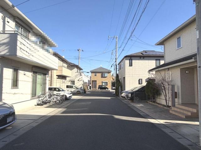 前面道路含む現地写真  写真撮影日：2025-12-20