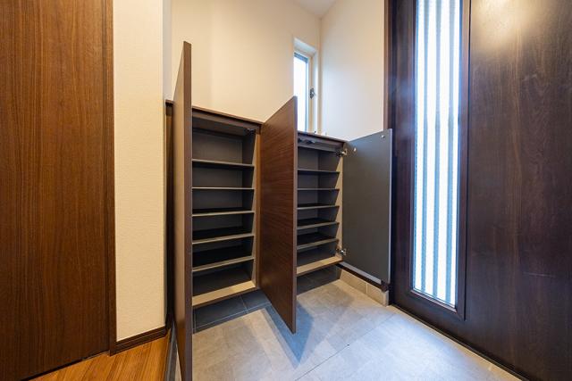 玄関  写真撮影日：2026-03-30