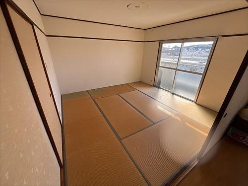 南東側和室６帖