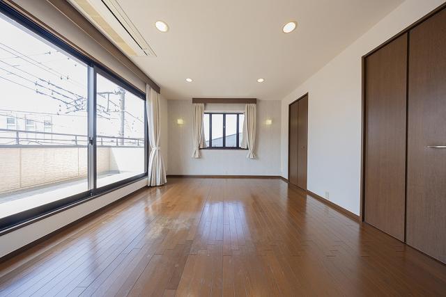 リビング以外の居室  写真撮影日：2026-04-01