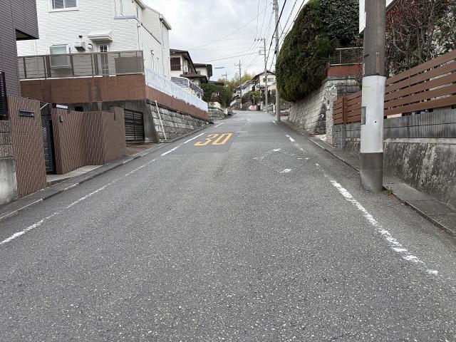 前面道路含む現地写真  写真撮影日：2026-03-22