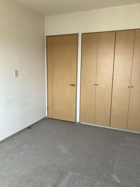 南側洋室約6.1帖