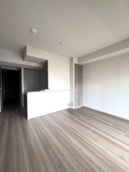 使いやすいカウンターキッチンに面しています