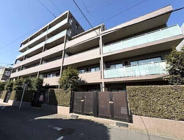 2024年9月大規模修繕工事実施済み。