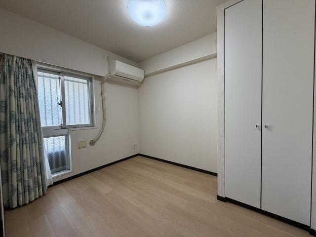 リビング以外の居室  写真撮影日：2026-04-06