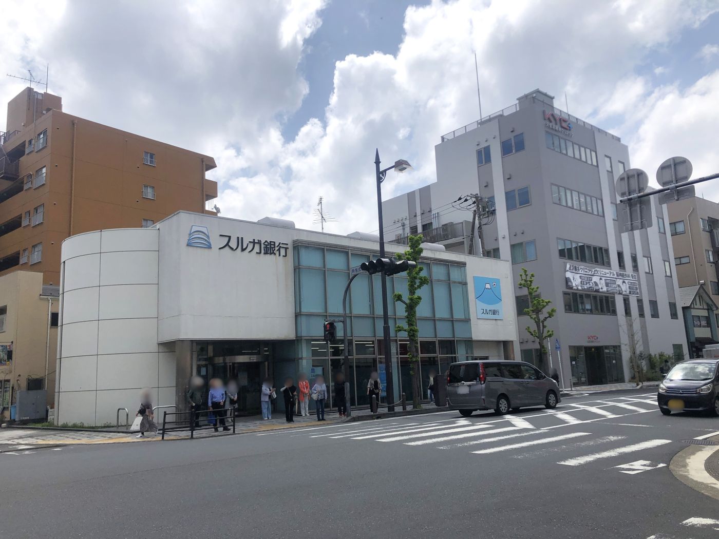 スルガ銀行　久里浜支店・・約1700m