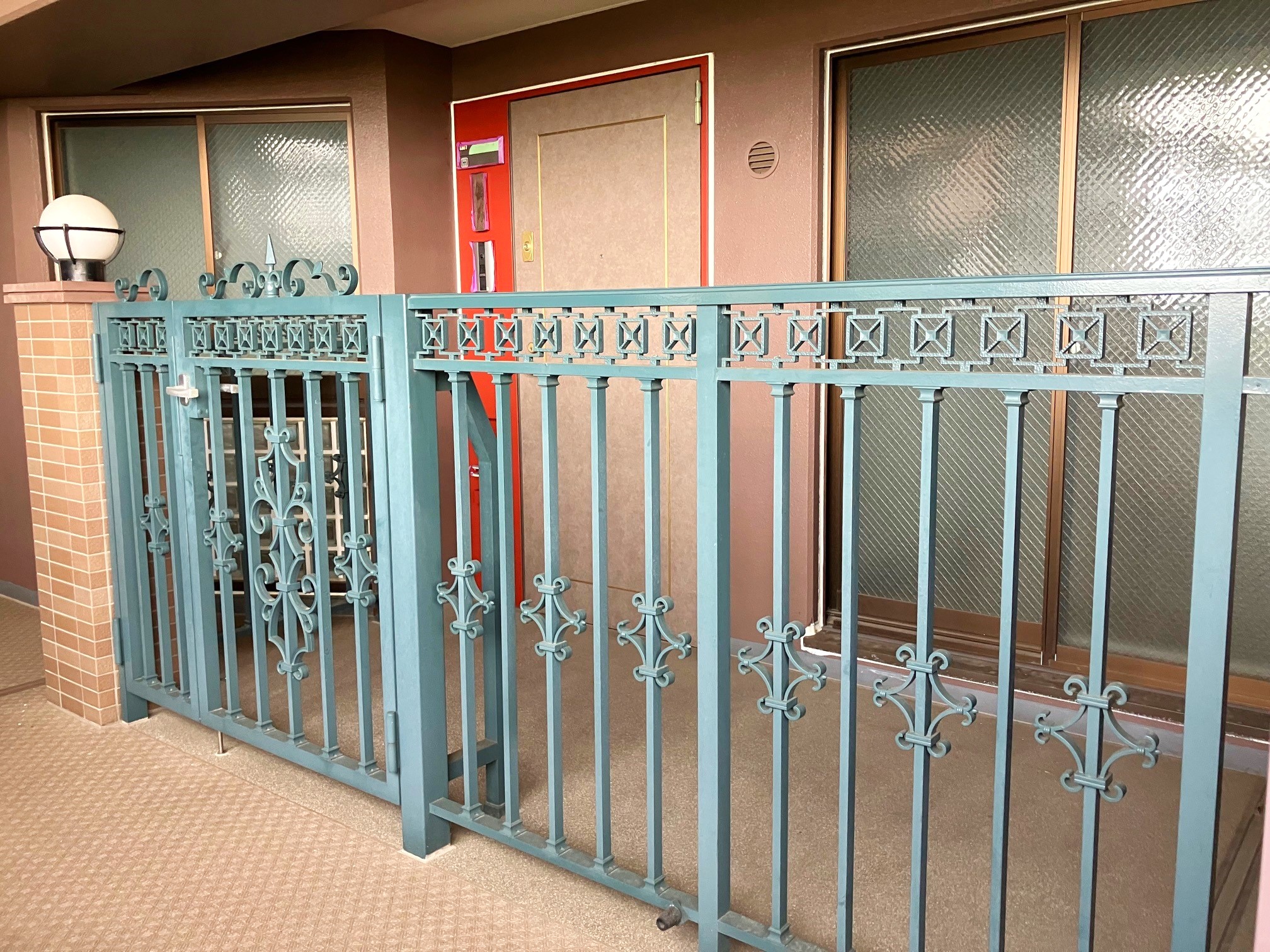 玄関ポーチ