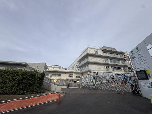 二俣川小学校 650m 写真撮影日：2026-06-18