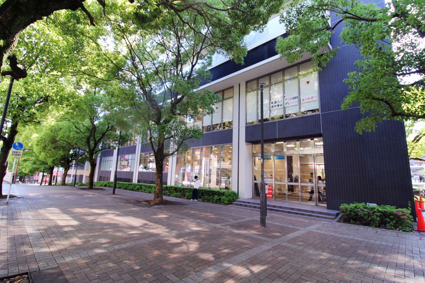 東急ストア仲町台店　徒歩13分