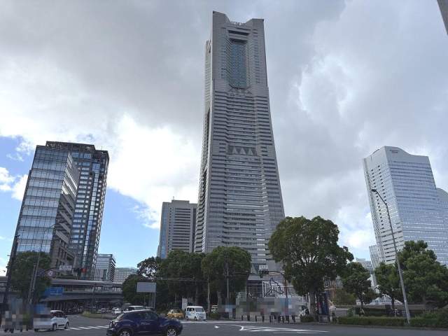 ランドマークタワー 290m 写真撮影日：2026-08-07