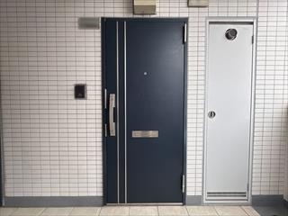 玄関前