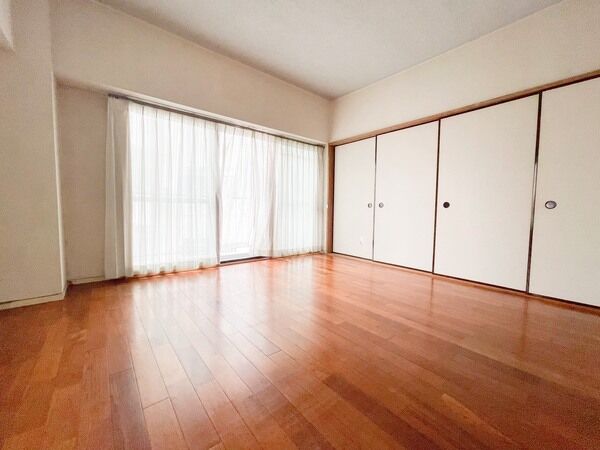 家具・調度品は販売対象には含まれません。