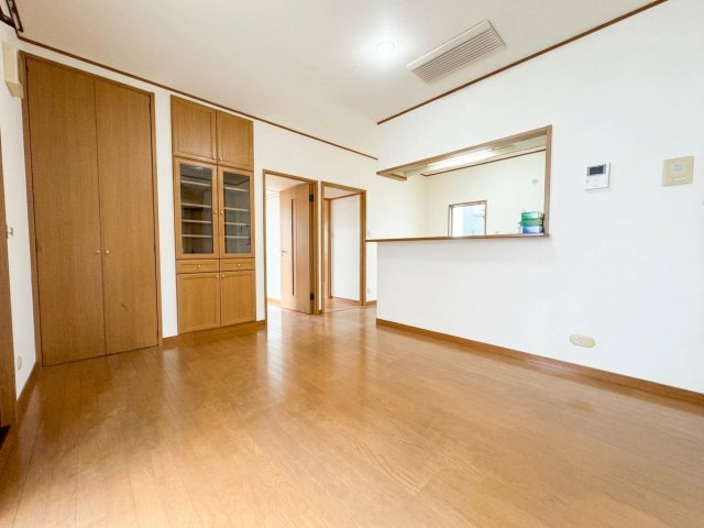 リビング  写真撮影日：2026-10-22
