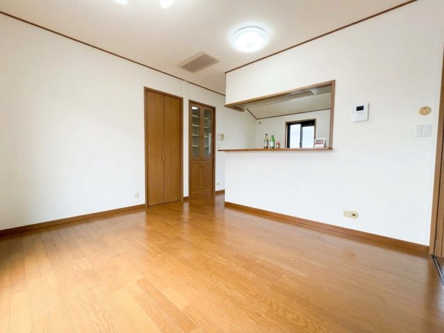 リビング  写真撮影日：2026-10-22