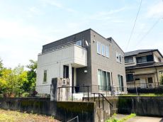 外観　※写真内の備品等は価格に含まれません。
