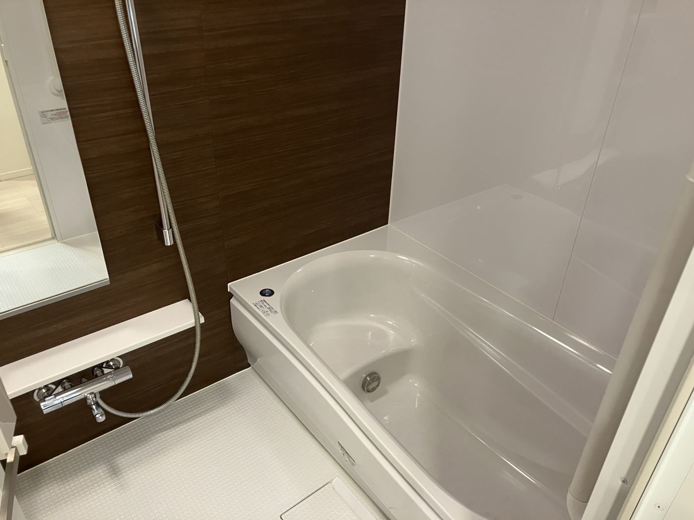 浴室 写真撮影日：11/14/25, 12:00 AM