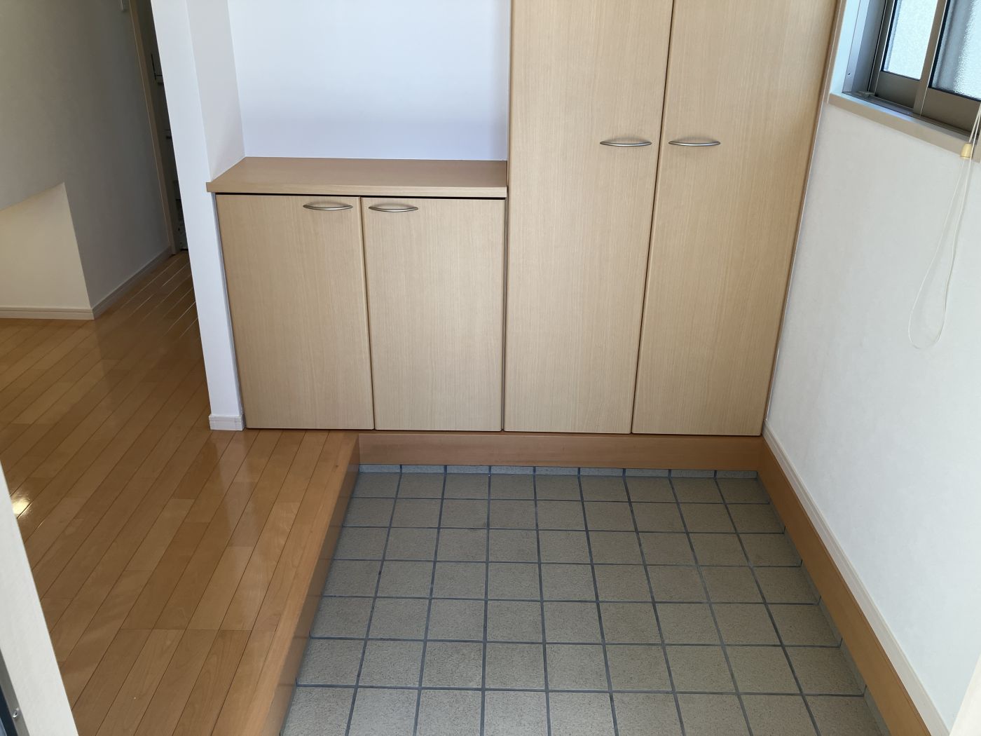 玄関内 写真撮影日：10/11/25, 12:00 AM