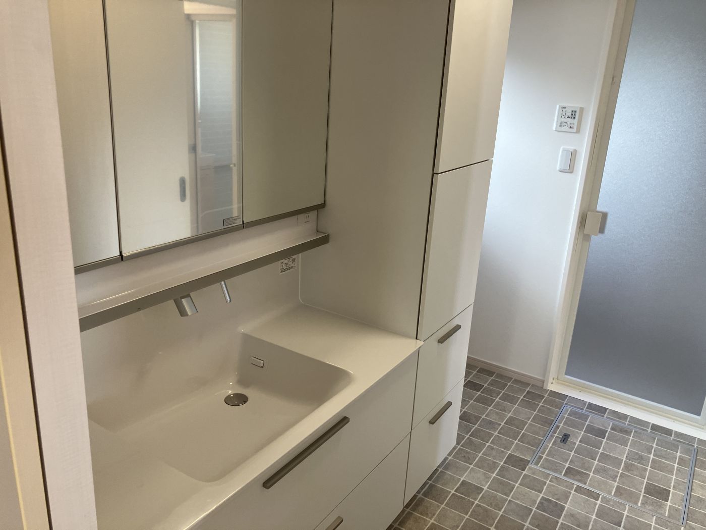 洗面室 写真撮影日：10/11/25, 12:00 AM