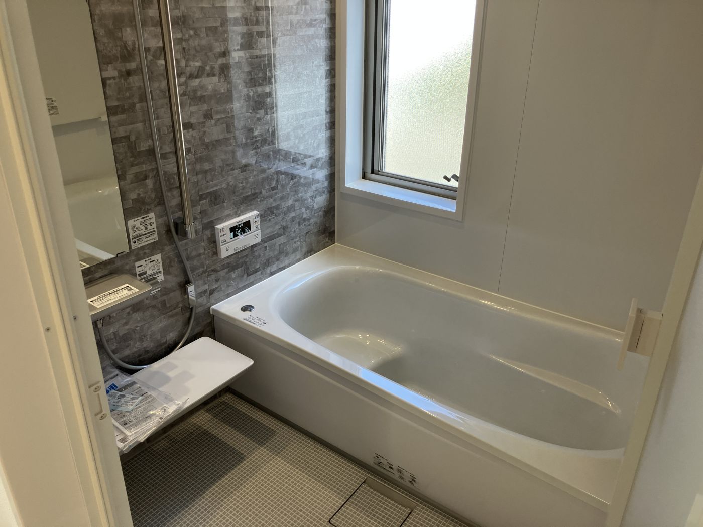 浴室 写真撮影日：10/11/25, 12:00 AM