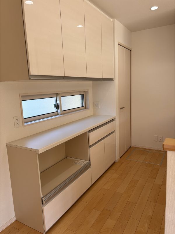 キッチン（背面収納）