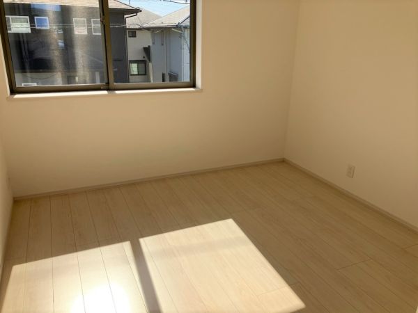 リビング以外の居室  写真撮影日：2024-10-20