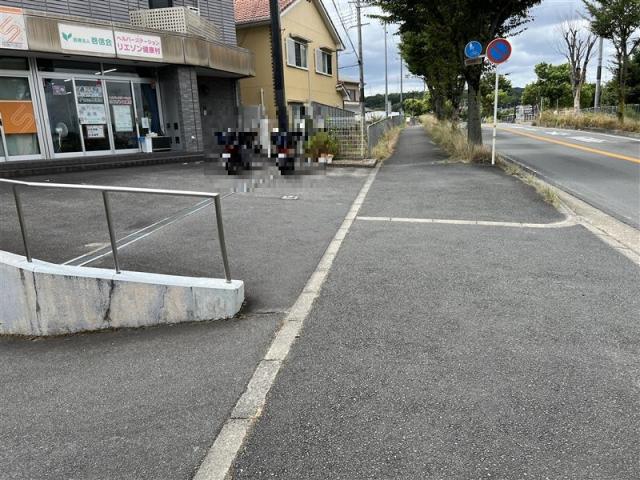 前面道路含む現地写真  写真撮影日：2024-08-18