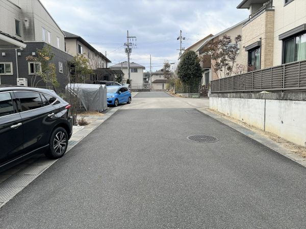 前面道路含む現地写真  写真撮影日：2025-03-03