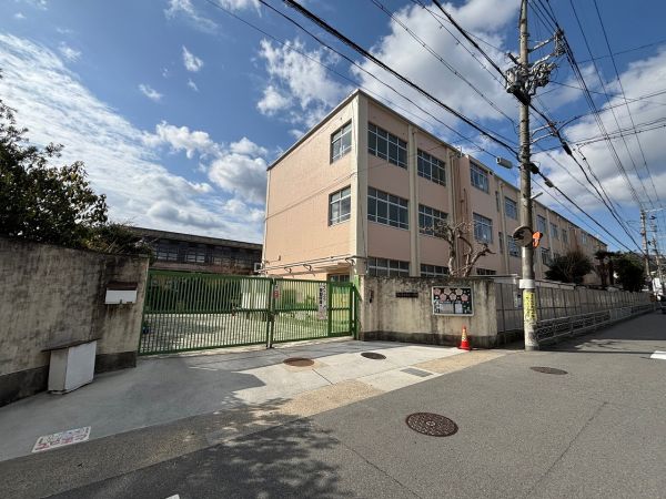 京都市立松尾小学校 300m 写真撮影日：2025-03-29 