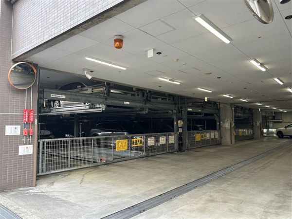 駐車場(共用設備)  写真撮影日：2025-02-07