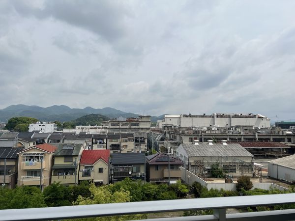 住戸からの眺望写真  写真撮影日：2025-05-12