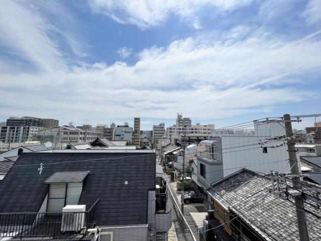 バルコニー  写真撮影日：2025-06-09