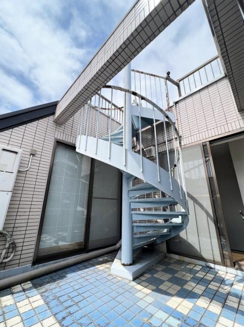 バルコニー  写真撮影日：2025-06-09