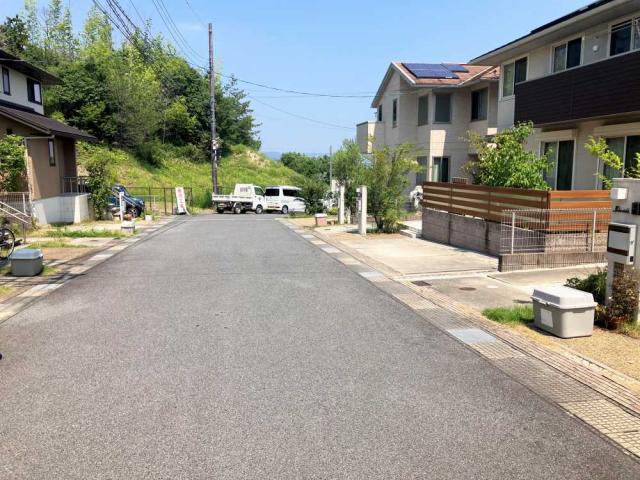 前面道路含む現地写真  写真撮影日：2025-06-30